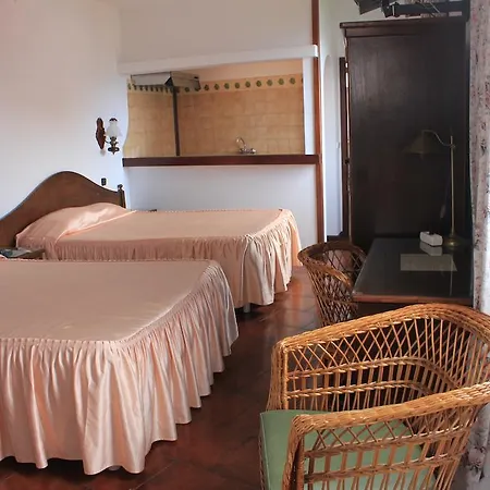 Bed & Breakfast Rural De Sanroque Santana (Madeira)