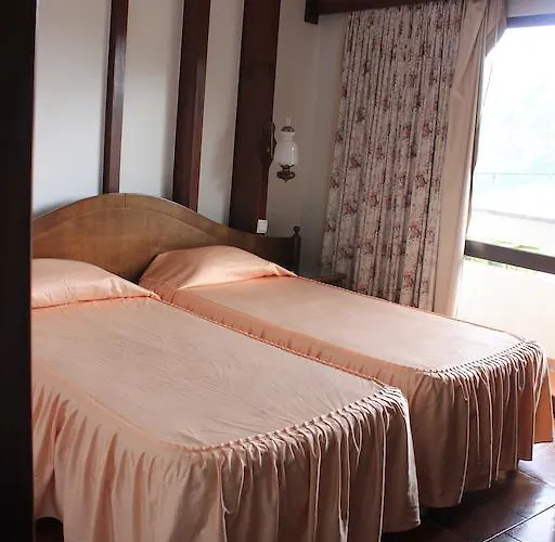 Bed and Breakfast Rural De Sanroque Santana (Madeira)