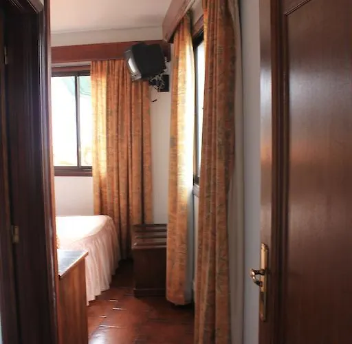 Bed and Breakfast Rural De Sanroque Santana (Madeira)